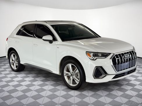 Used 2024 Audi Q3 2.0T Premium AWD/4WD image 7