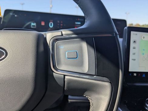 New 2025 Ford Expedition Max Platinum w/ Stealth Performance Package image 19