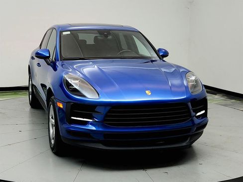 Used 2020 Porsche Macan AWD/4WD image 2