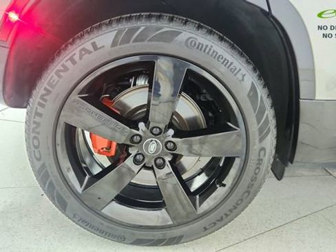 Used 2025 Land Rover Defender 110 X image 62