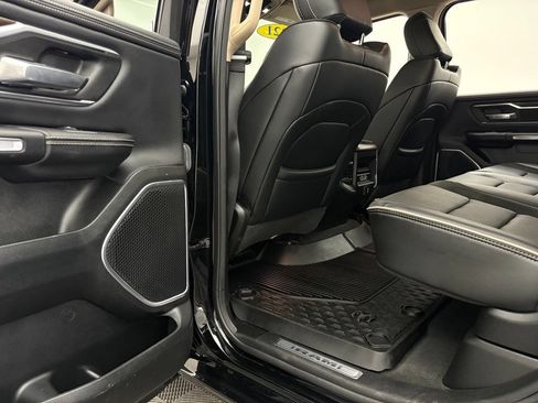 Used 2021 RAM 1500 Laramie AWD/4WD image 34