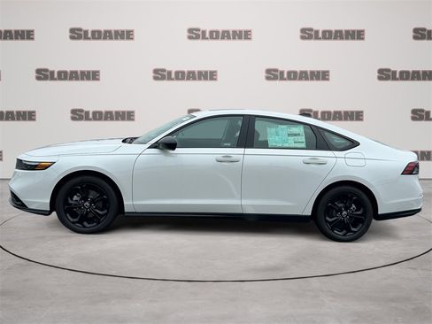 New 2025 Honda Accord SE image 2