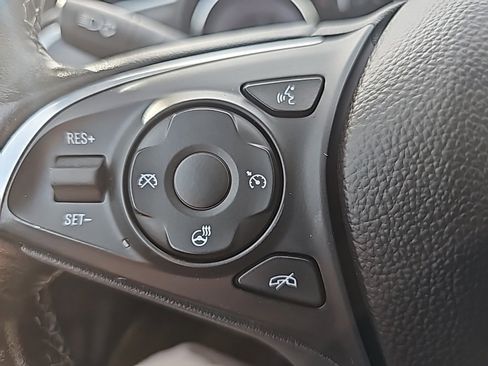 Used 2020 Buick Envision Essence image 32