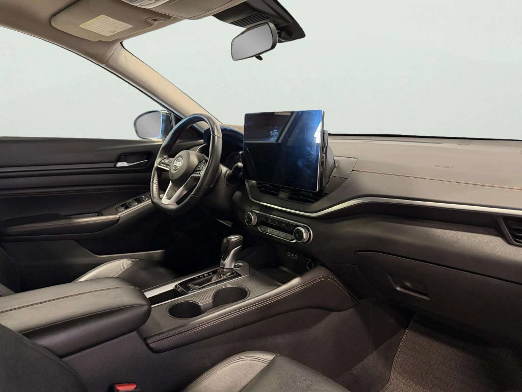 Used 2021 Nissan Altima 2.5 SR w/ SR Premium Package FWD image 26
