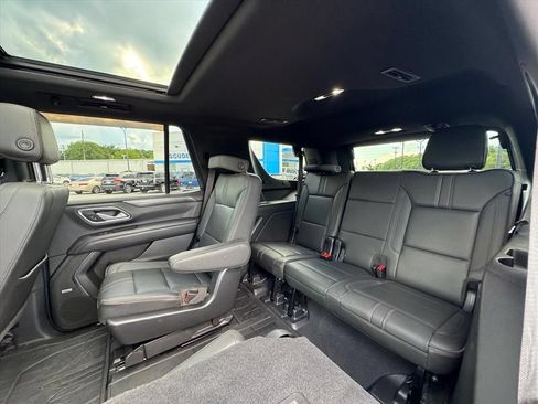 Used 2021 Chevrolet Tahoe RST w/ Luxury Package AWD/4WD image 14
