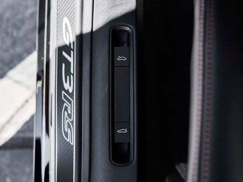 Used 2024 Porsche 911 GT3 RS image 39