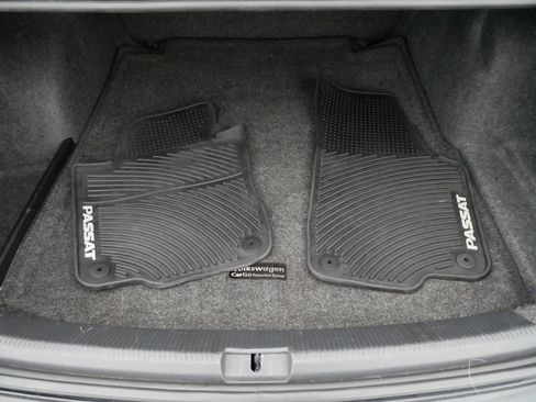 Used 2015 Volkswagen Passat 1.8T SE image 18