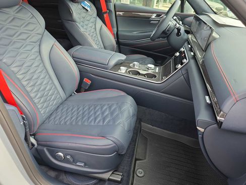 New 2026 Genesis GV80 3.5T e-SC image 31