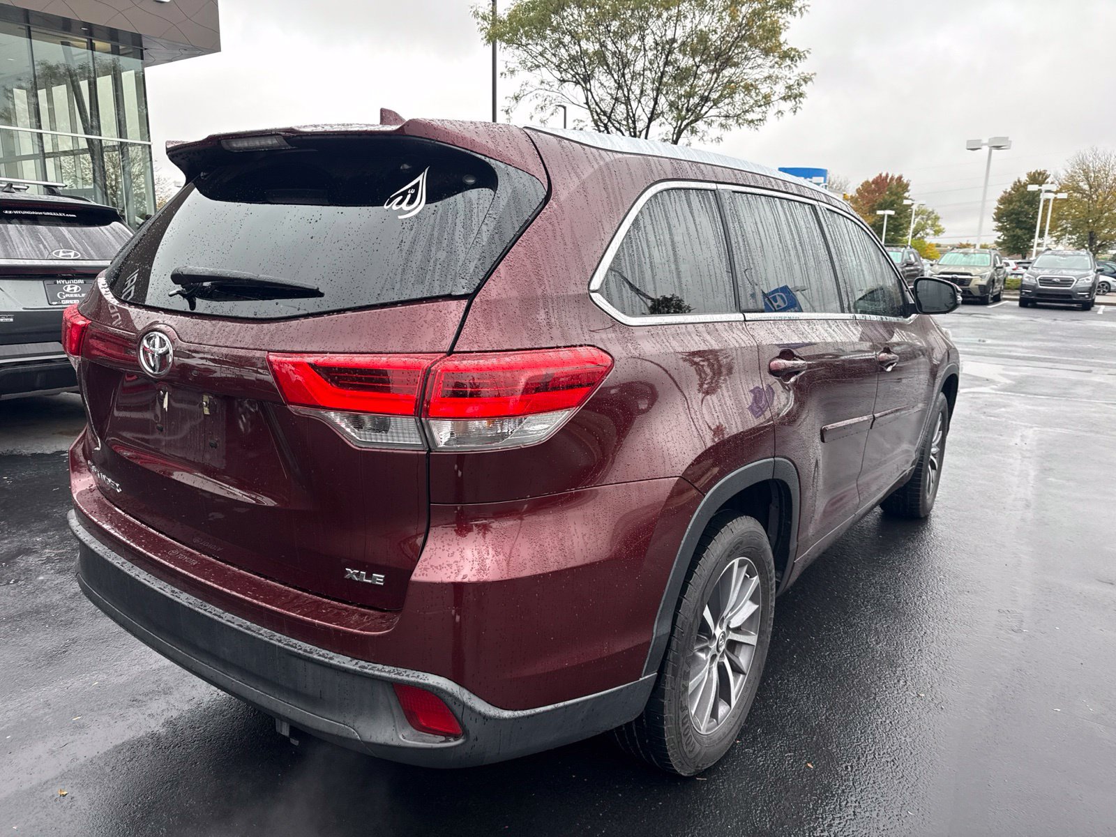 Used 2018 Toyota Highlander XLE FWD image 9