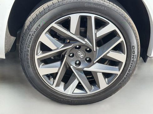 Used 2023 Hyundai Santa Fe Calligraphy AWD/4WD image 9