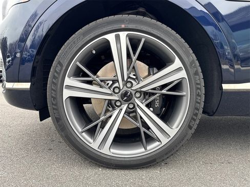 New 2026 Genesis GV80 3.5T e-SC image 11