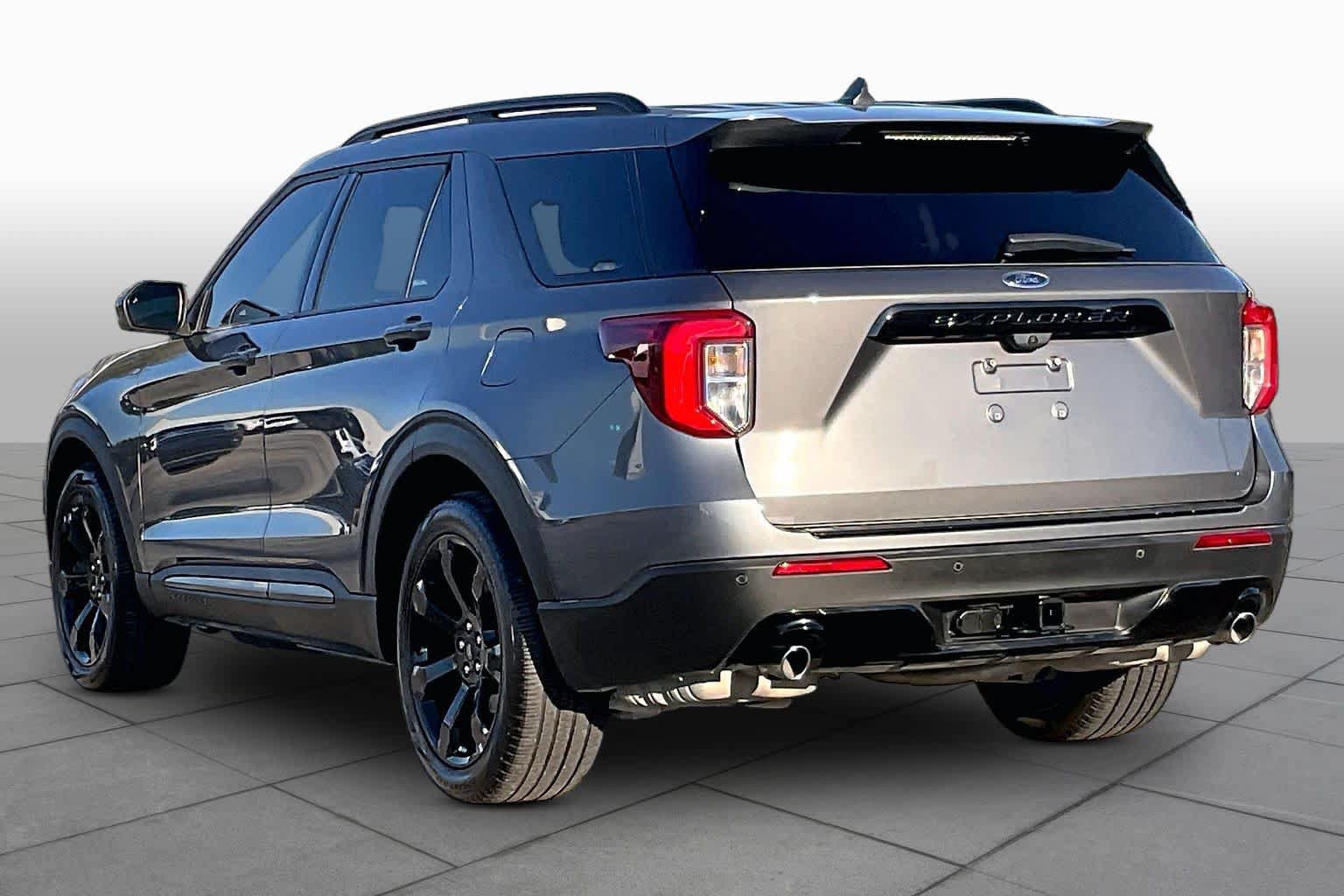 Certified 2023 Ford Explorer ST-Line w/ Class IV Trailer Tow Package RWD image 12