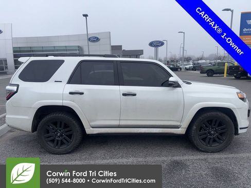 Used 2023 Toyota 4Runner Limited image 10