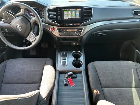Used 2022 Honda Pilot Sport image 22