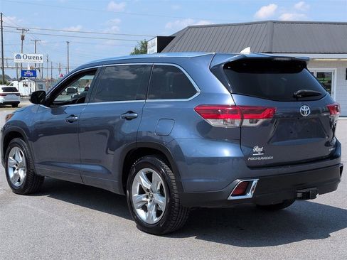 Used 2017 Toyota Highlander Limited FWD image 5