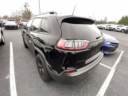 Used 2021 Jeep Cherokee Latitude Plus image 5