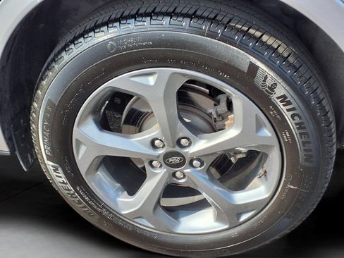 Used 2024 Ford Escape ST-Line w/ Tech Pack #1 AWD/4WD image 8