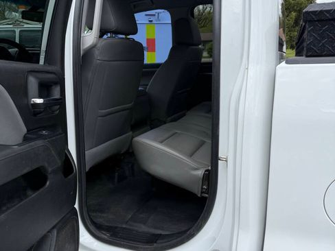 Used 2019 Chevrolet Silverado 2500 W/T AWD/4WD image 7