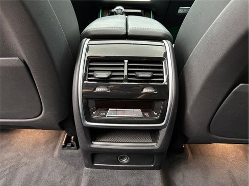 Used 2019 BMW X5 xDrive40i w/ Convenience Package image 44