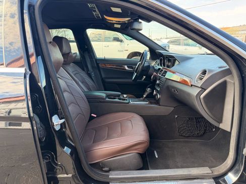 Used 2012 Mercedes-Benz C 250 Sedan image 22