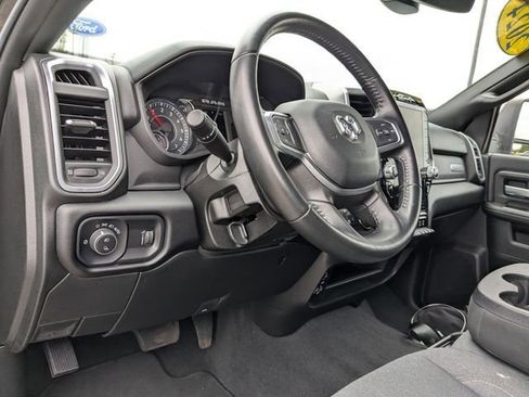 Used 2024 RAM 2500 Big Horn w/ Sport Appearance Package AWD/4WD image 2