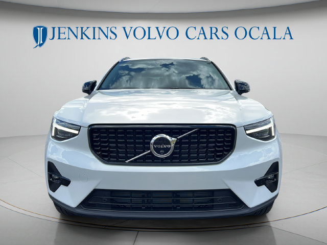 New 2026 Volvo XC40 B5 Plus w/ Climate Package AWD/4WD image 8