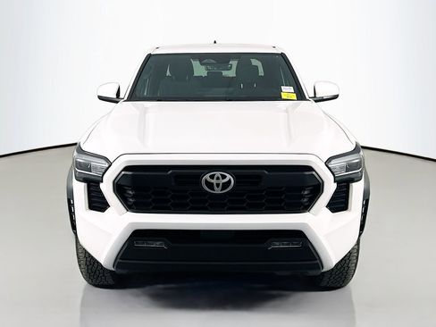 Used 2024 Toyota Tacoma TRD Off-Road image 2