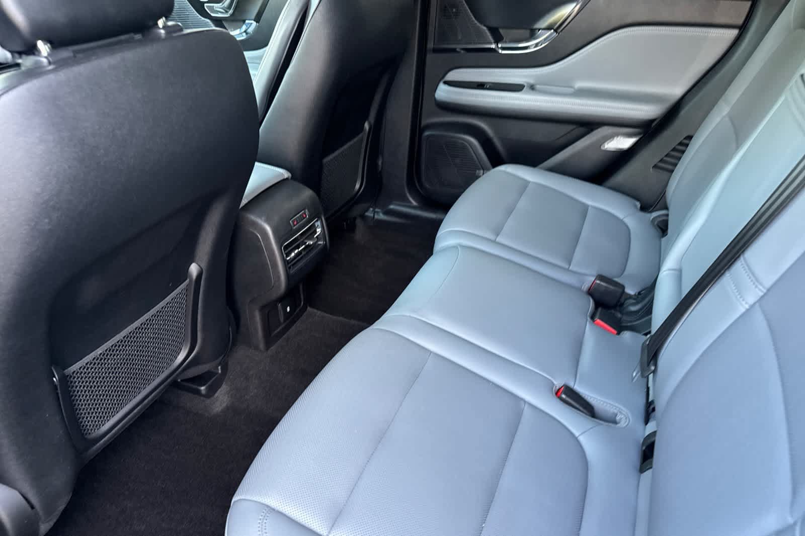 Used 2020 Lincoln Corsair AWD w/ Equipment Group 101A image 4