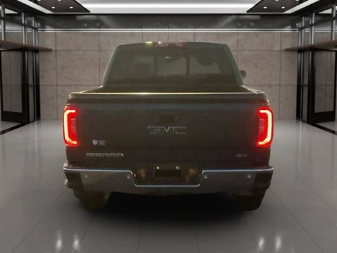 Used 2017 GMC Sierra 1500 SLT image 4