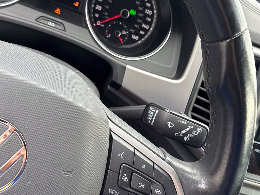 Used 2020 Volkswagen Atlas Cross Sport SE w/ Panoramic Sunroof Package AWD/4WD image 37