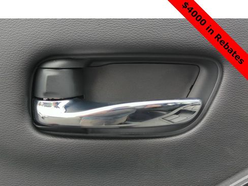 New 2025 Nissan Frontier PRO-4X image 12