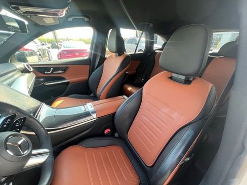 Used 2023 Mercedes-Benz GLC 300 4MATIC image 14