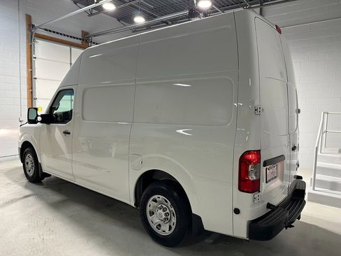 Used 2014 Nissan NV 2500 SV image 20
