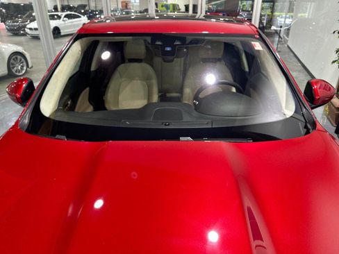 Used 2020 Jaguar F-PACE Premium AWD/4WD image 16