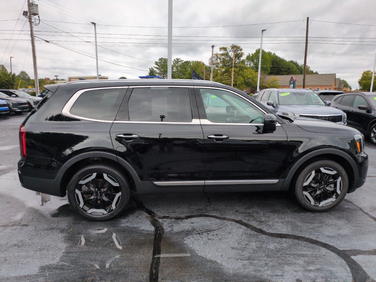 Certified 2024 Kia Telluride S w/ S Sunroof Package FWD image 8