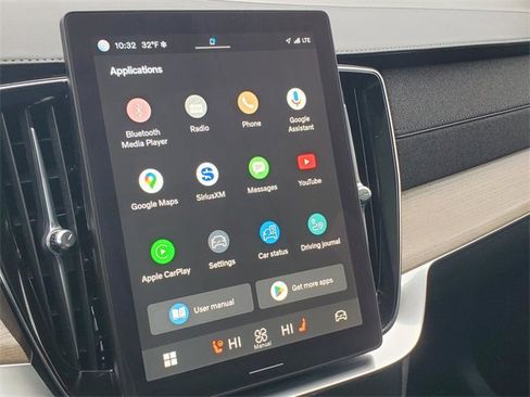 Used 2025 Volvo XC90 B6 Plus image 21