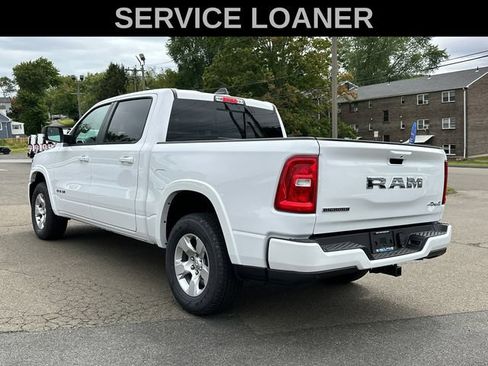 Used 2025 RAM 1500 4x4 Crew Cab image 2