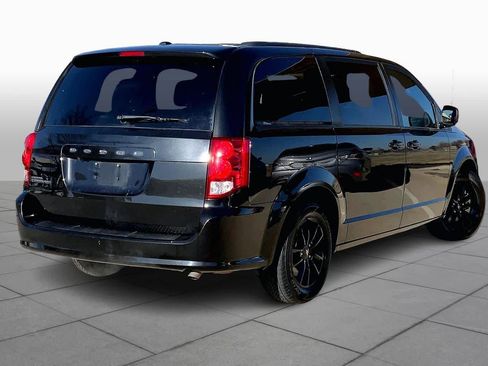 Used 2020 Dodge Grand Caravan SE image 12