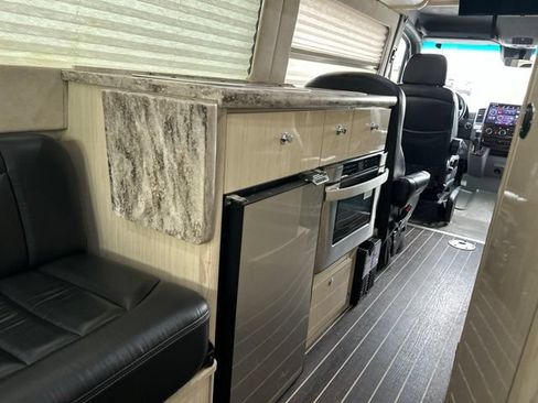 Used 2015 Mercedes-Benz Sprinter 3500 image 24