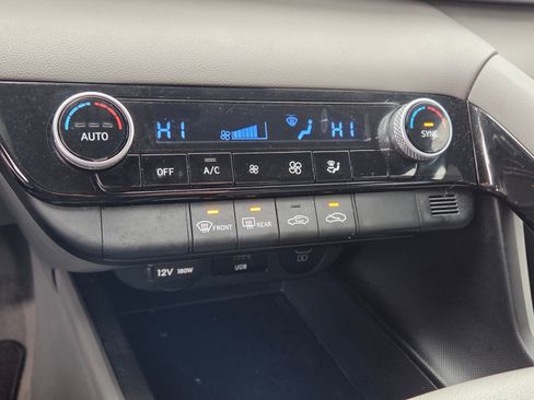 Certified 2025 Hyundai Elantra Blue image 19
