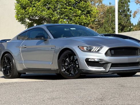 Used 2020 Ford Mustang Shelby GT350 w/ Technology Package RWD image 2