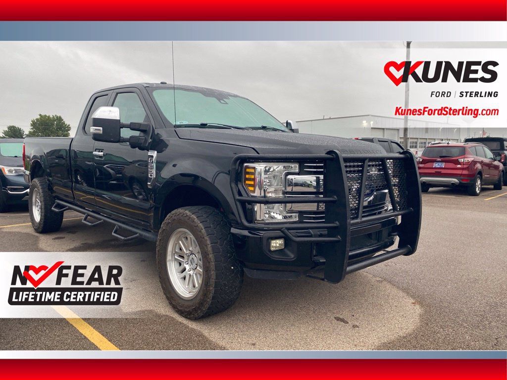 Used 2017 Ford F250 Lariat w/ Tow Technology Bundle AWD/4WD image 1
