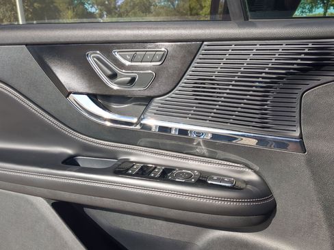 Used 2021 Lincoln Corsair Standard image 12