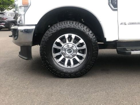 Certified 2022 Ford F250 Lariat image 31