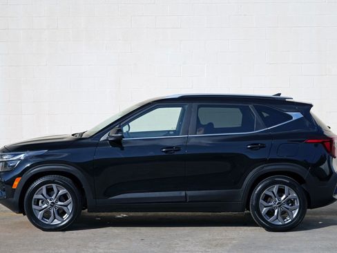 Used 2024 Kia Seltos S FWD image 46