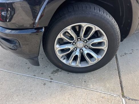 Used 2022 RAM 1500 Laramie RWD image 33