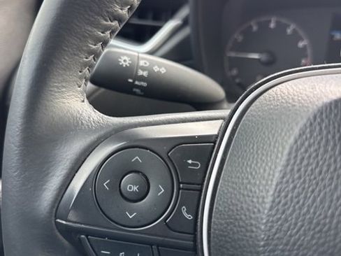 Used 2024 Toyota Corolla Cross LE image 20