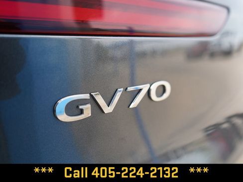 Used 2025 Genesis GV70 2.5T AWD/4WD image 6