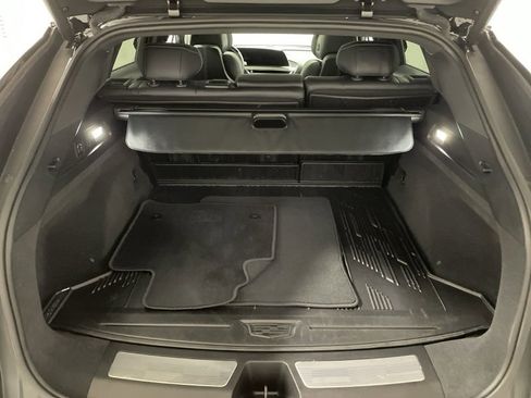 Used 2024 Cadillac Lyriq Luxury image 8