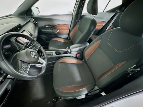 Used 2024 Nissan Kicks SR image 13